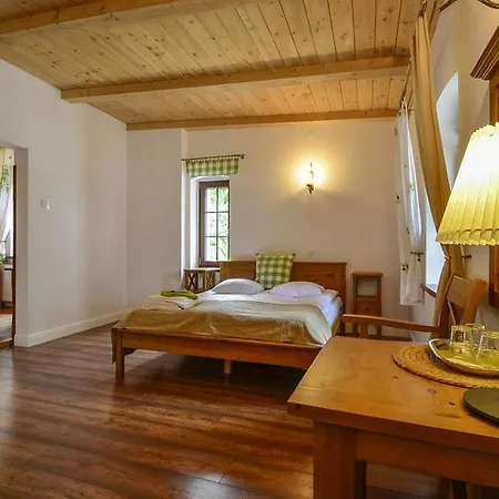 Akacja Affittacamere 3*